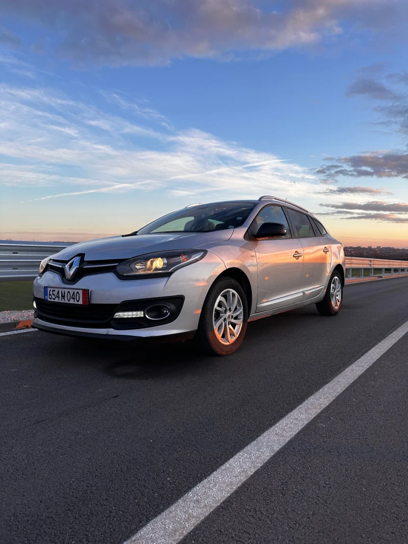 Renault Megane 1.5 DC? перфектно, снимка 1 - Автомобили и джипове - 48659429