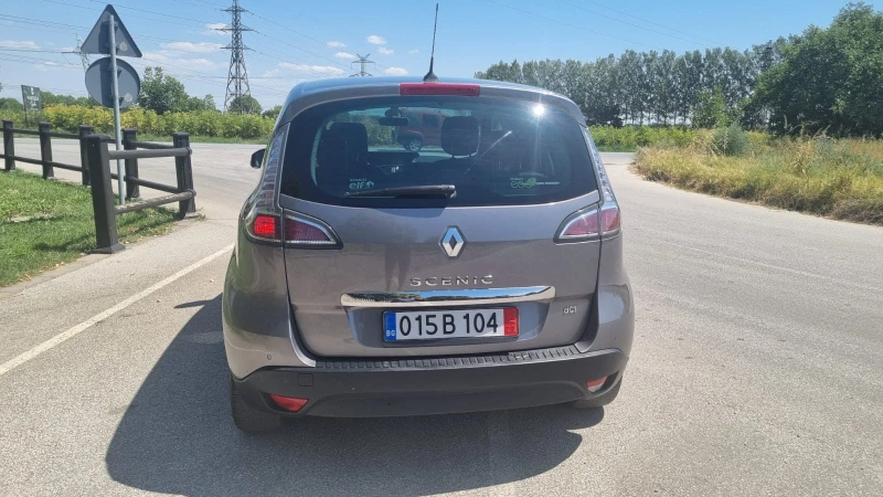 Renault Scenic, снимка 6 - Автомобили и джипове - 48745392