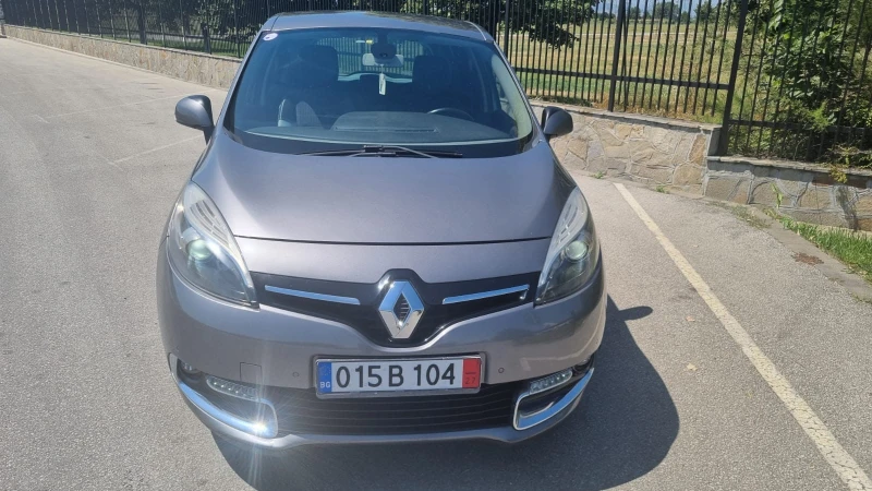 Renault Scenic, снимка 2 - Автомобили и джипове - 48745392