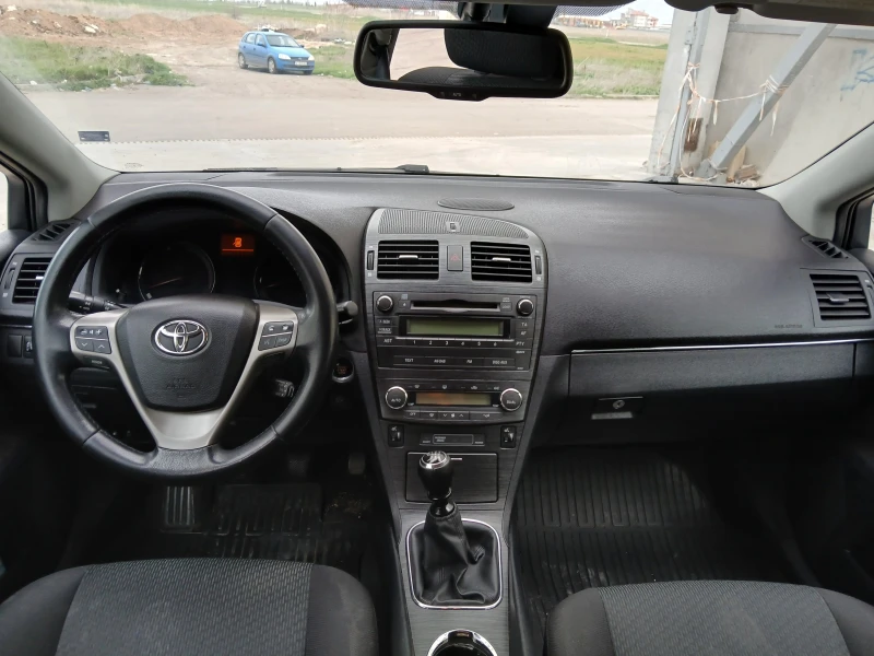 Toyota Avensis 2.0 D4D Keyless, снимка 7 - Автомобили и джипове - 51584894