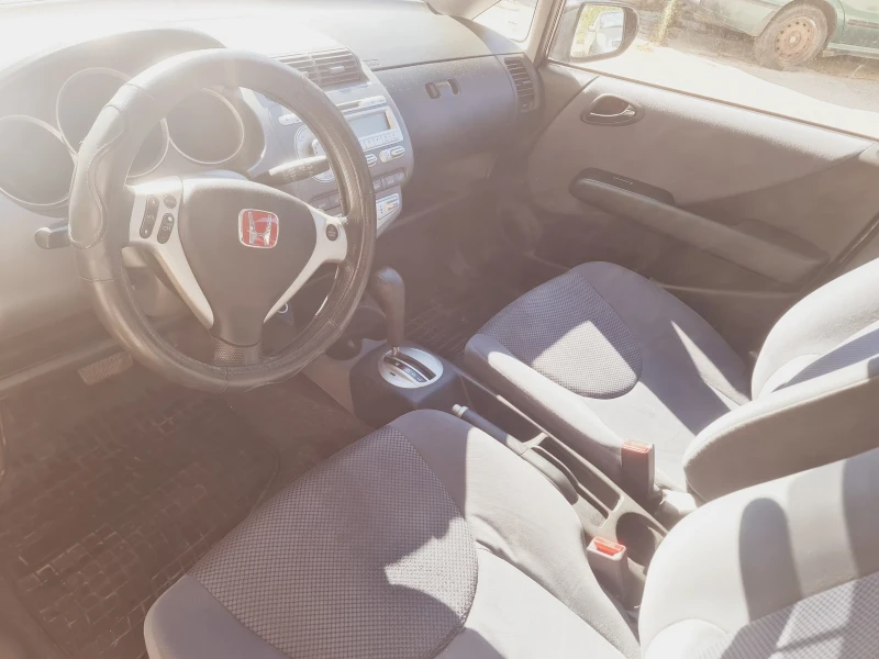 Honda Jazz, снимка 16 - Автомобили и джипове - 52682808