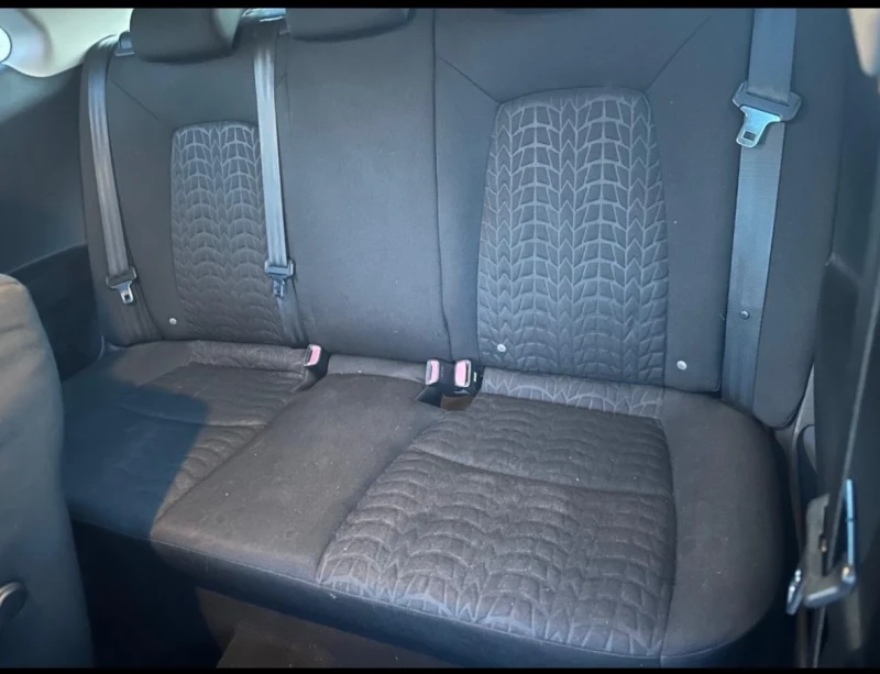 Kia Ceed 1.6 crdi 115hp, снимка 11 - Автомобили и джипове - 52259076