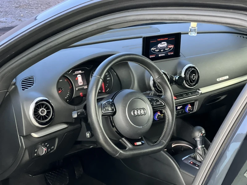 Audi A3 1.6TDI* Auto* DriveSelect* Keyless* TOP, снимка 10 - Автомобили и джипове - 52818016