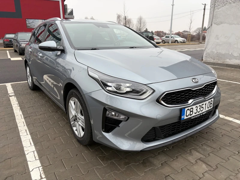 Kia Ceed CRDI 136к.с. AT7, 100 000 км., пълна история, снимка 3 - Автомобили и джипове - 53201049