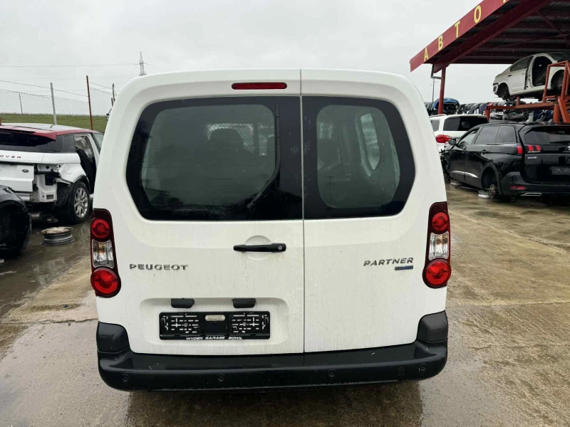Peugeot Partner 1.6 HDI, снимка 5 - Автомобили и джипове - 53437659