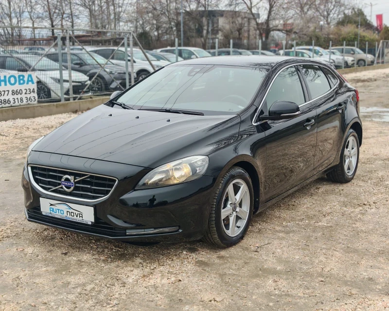 Volvo V40 1.6 114 К.С. ДИЗЕЛ, снимка 3 - Автомобили и джипове - 53459463