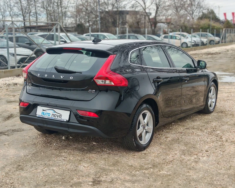 Volvo V40 1.6 114 К.С. ДИЗЕЛ, снимка 5 - Автомобили и джипове - 53459463