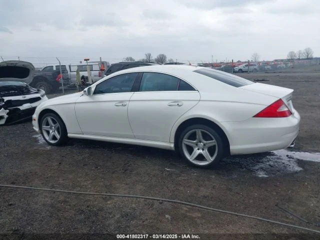 Mercedes-Benz CLS 500  - изображение 8