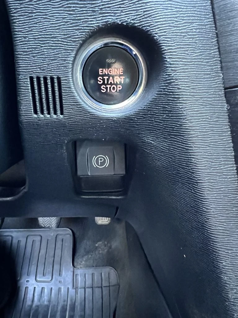 Toyota Avensis 2.0 D4D Keyless - изображение 9