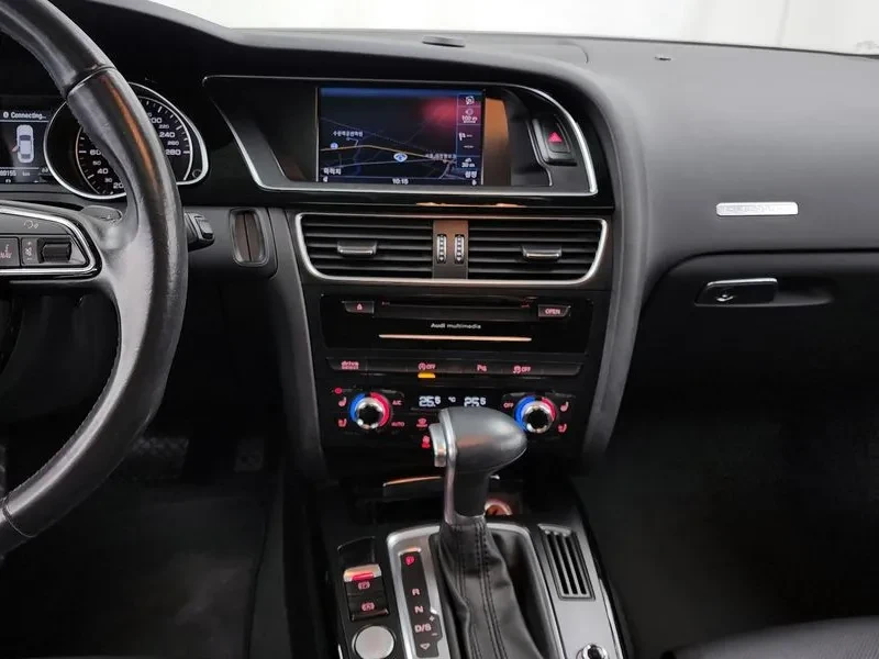 Audi A5 2.0 TDI Quattro, снимка 14 - Автомобили и джипове - 54552689
