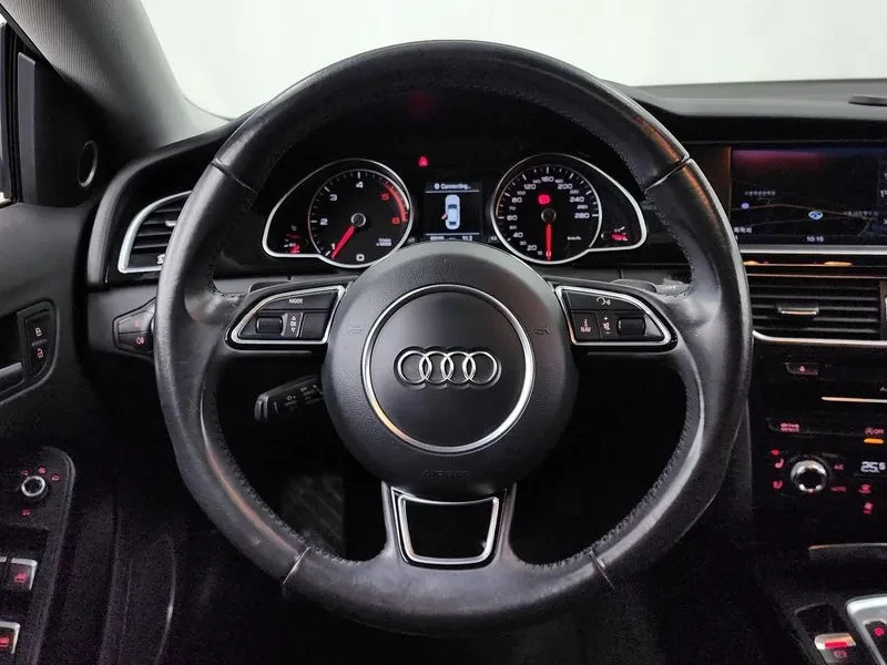 Audi A5 2.0 TDI Quattro, снимка 13 - Автомобили и джипове - 54552689