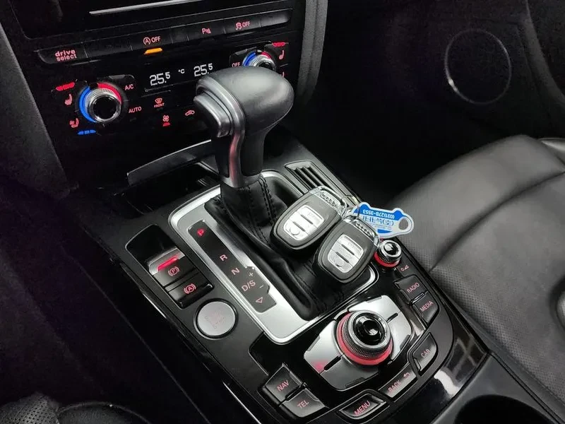 Audi A5 2.0 TDI Quattro, снимка 9 - Автомобили и джипове - 54552689