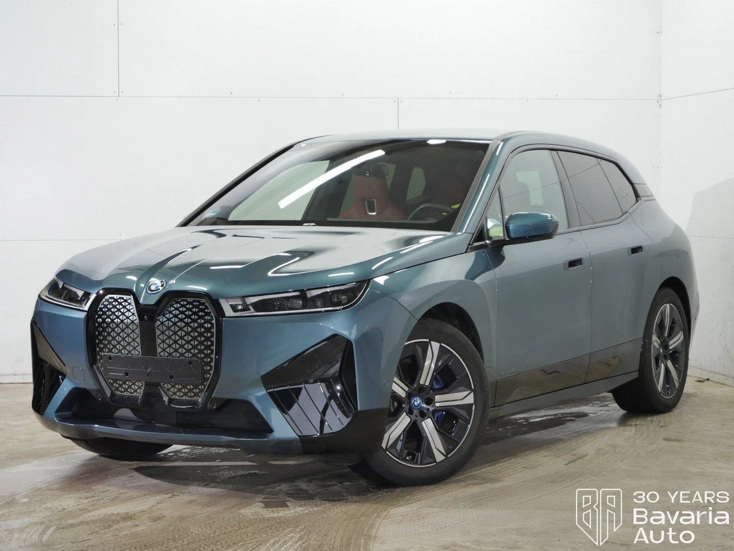 BMW iX 40 xDrive Sport, снимка 1