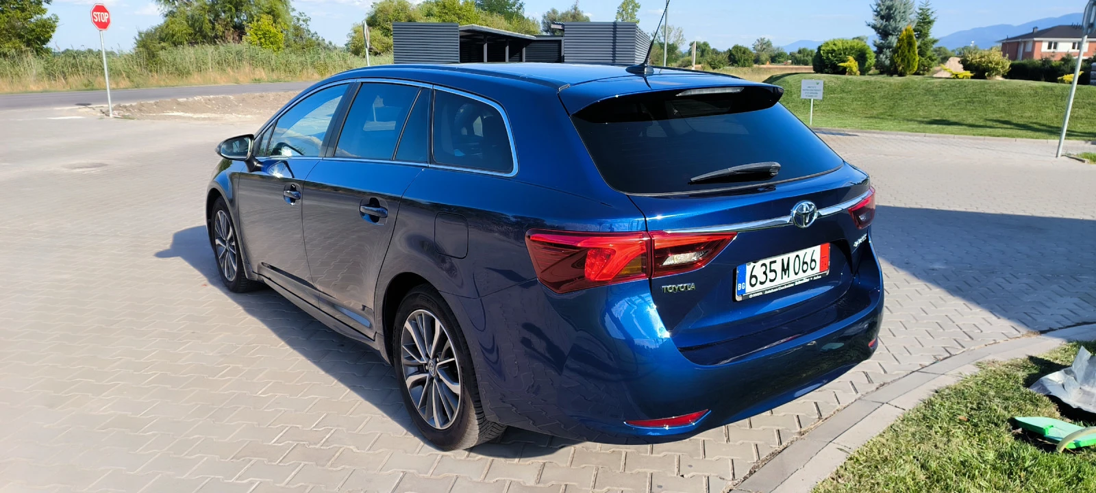 Toyota Avensis 1.6D4D - изображение 5