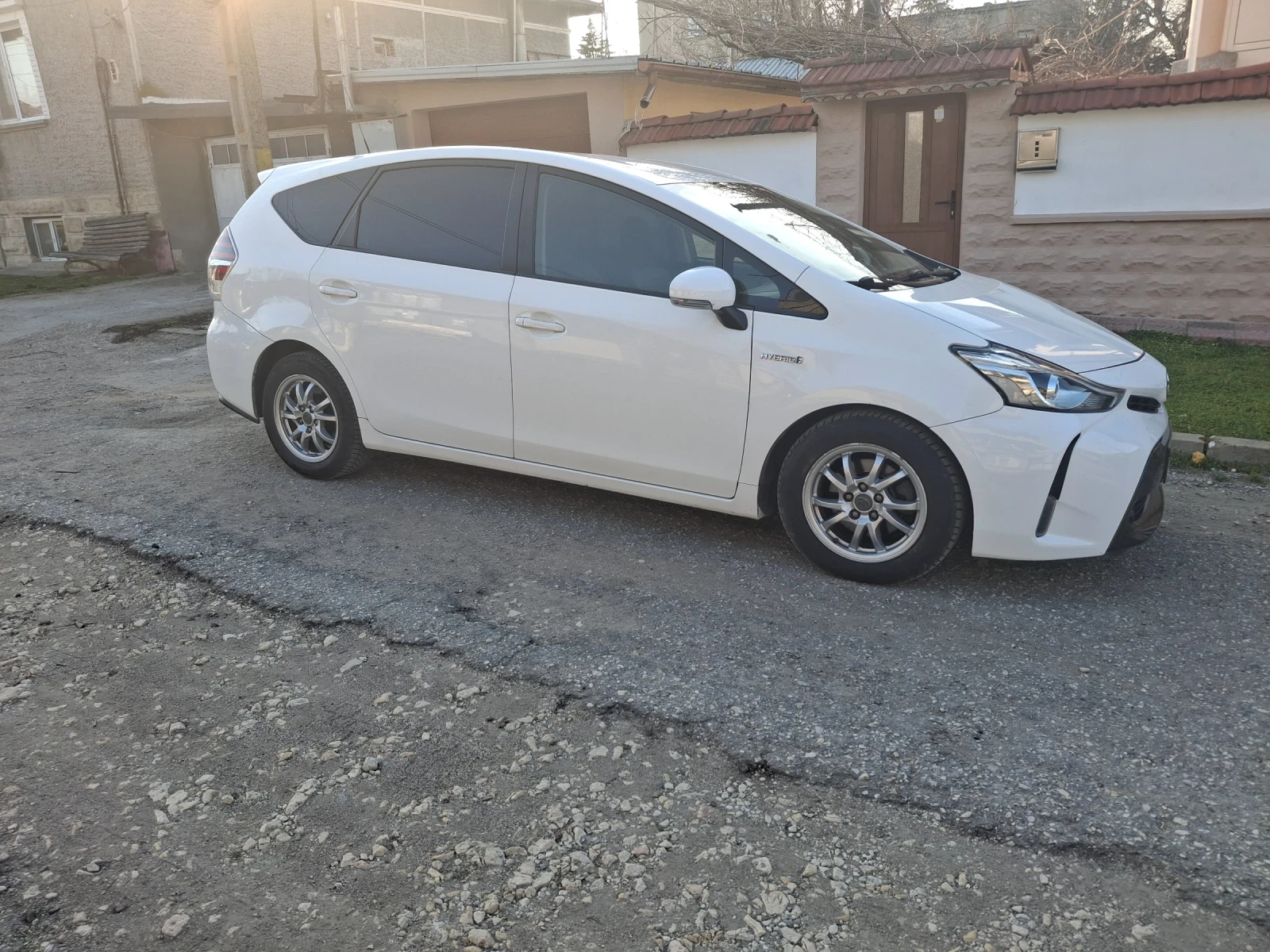 Toyota Prius Тойота Приус плюс , снимка 11 - Автомобили и джипове - 52892735