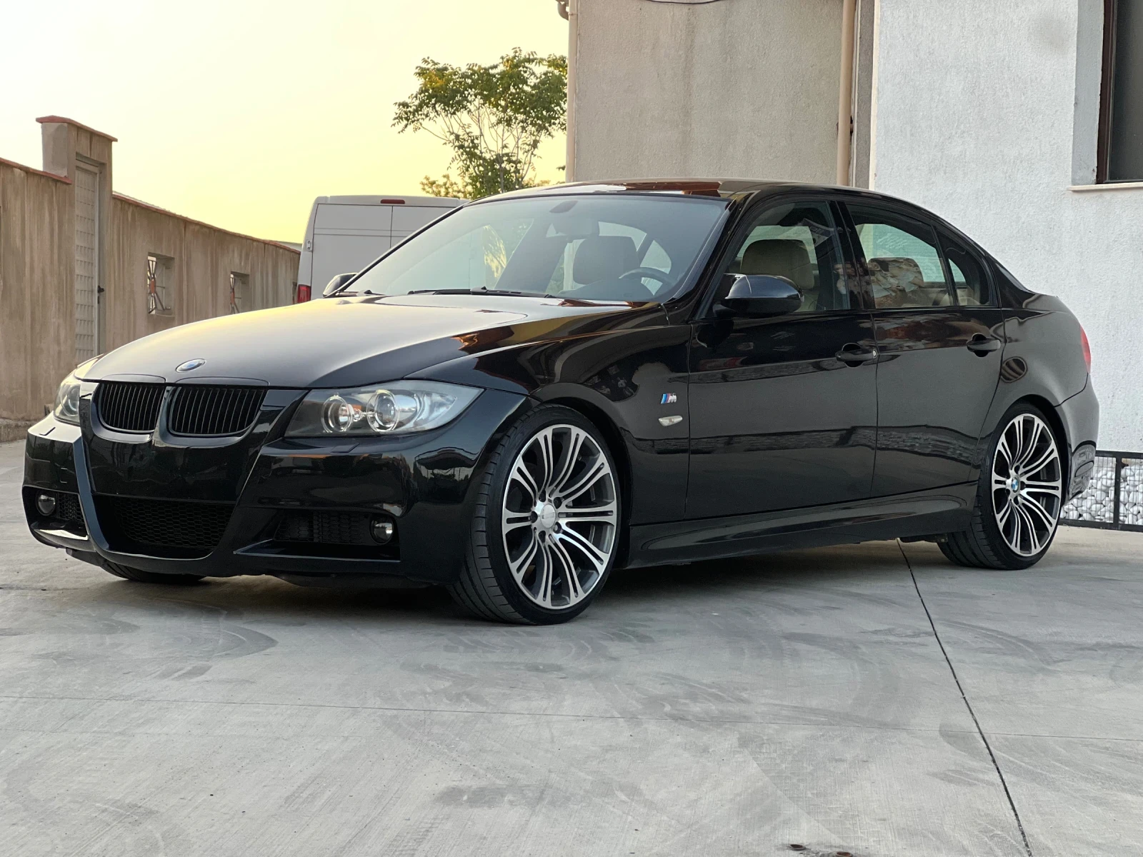 BMW 320  d-163hp-M пакет-200х.км. - изображение 9
