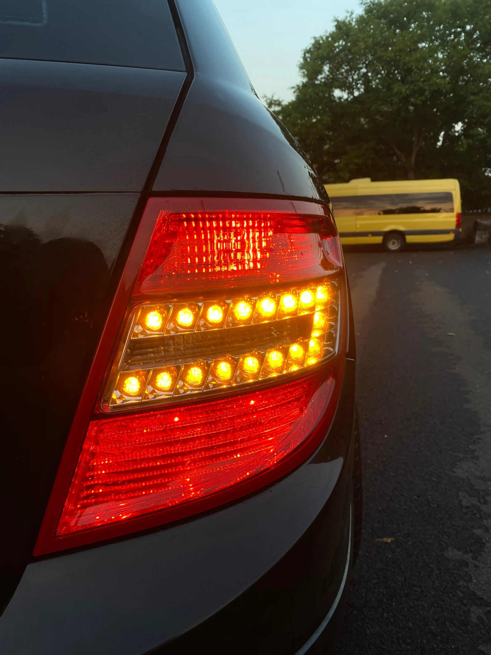 Mercedes-Benz C 220 646/Нави/Теглич - изображение 10