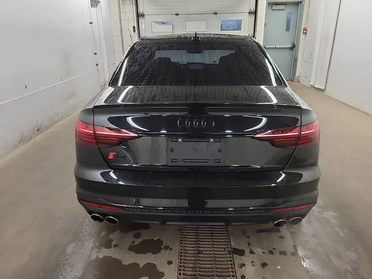 Audi S4 Pogressiv* АВТО КРЕДИТ* Цена до България - изображение 6