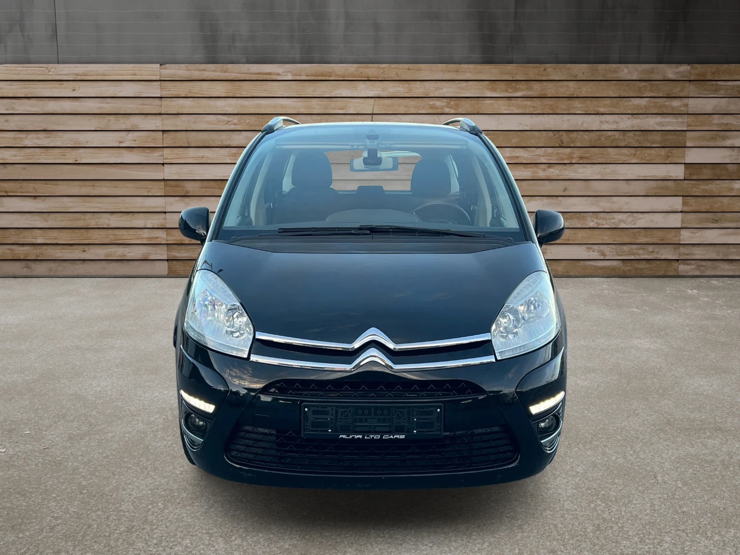 Citroen Grand C4 Picasso 1.6HDi Автоматик ПРОЧЕТИ ОПИСАНИЕТО - изображение 2