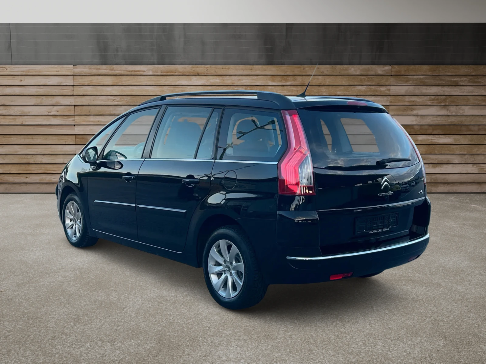 Citroen Grand C4 Picasso 1.6HDi Автоматик ПРОЧЕТИ ОПИСАНИЕТО - изображение 4
