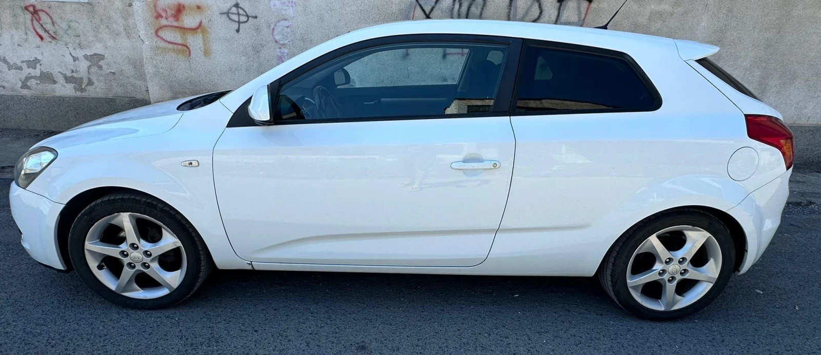 Kia Ceed 1.6 crdi 115hp - изображение 2