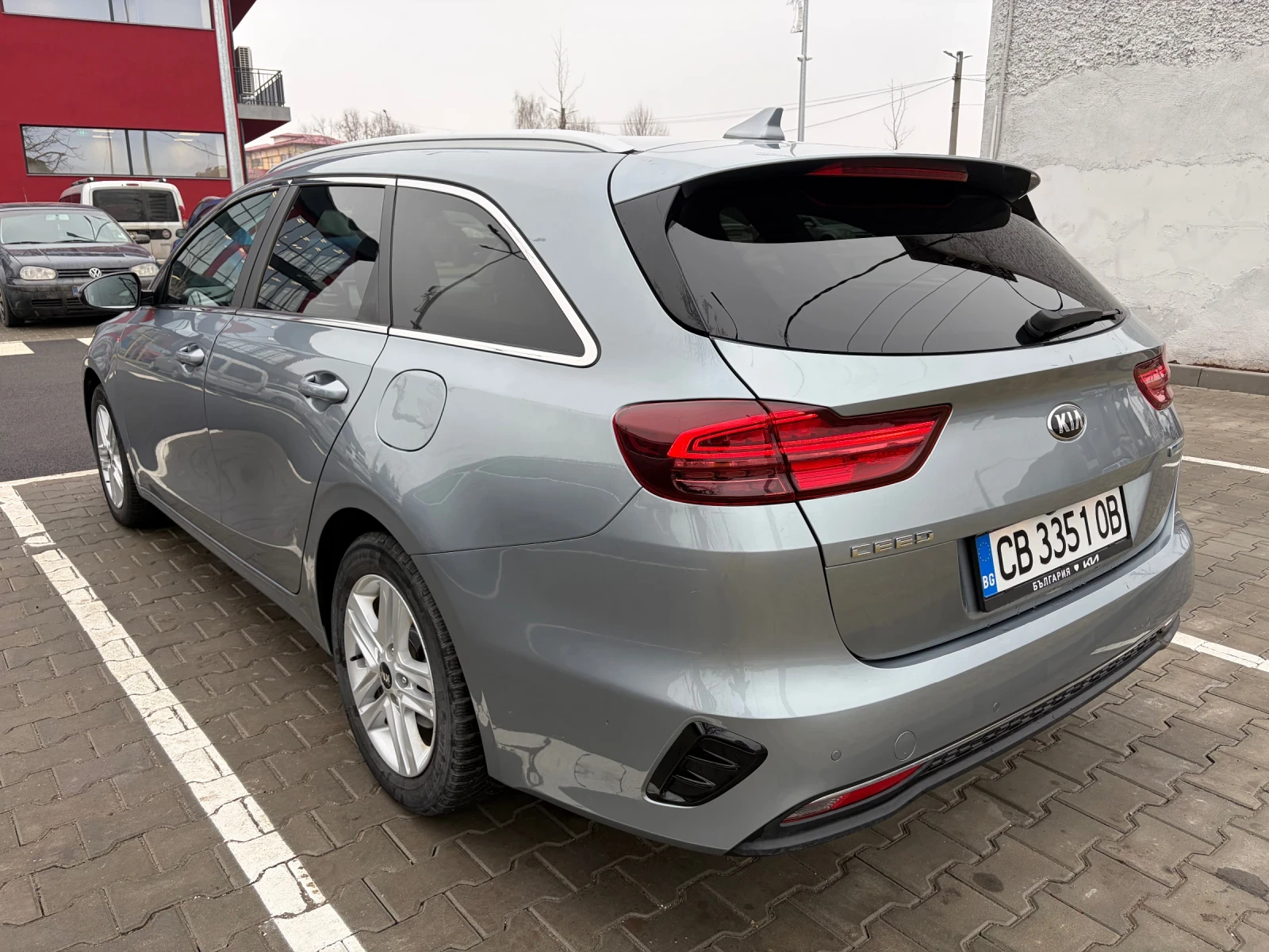 Kia Ceed CRDI 136к.с. AT7, 100 000 км., пълна история - изображение 6