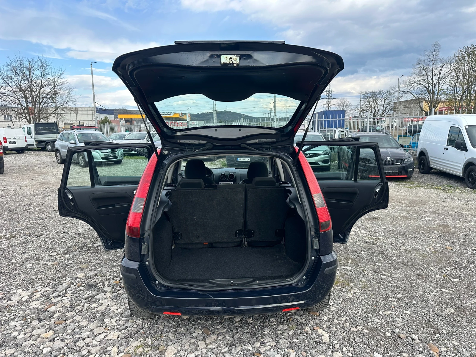 Ford Fusion 1, 4HDI 75kc, снимка 16 - Автомобили и джипове - 54163701