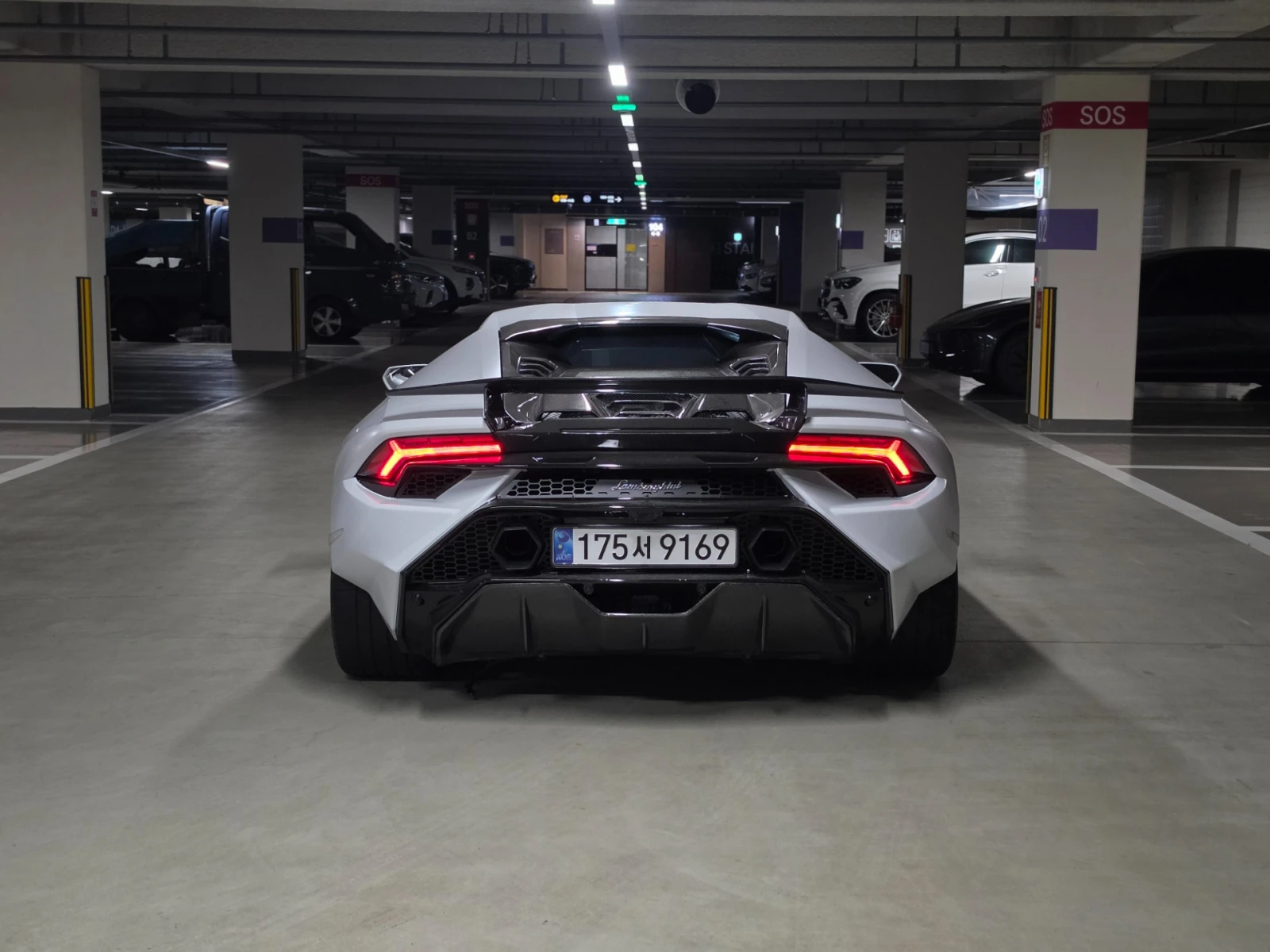 Lamborghini Huracan LP 610-4* PPF* TECHNIKA KIT* 29000KM* КРАЙНА ЦЕНА, снимка 4 - Автомобили и джипове - 54628786