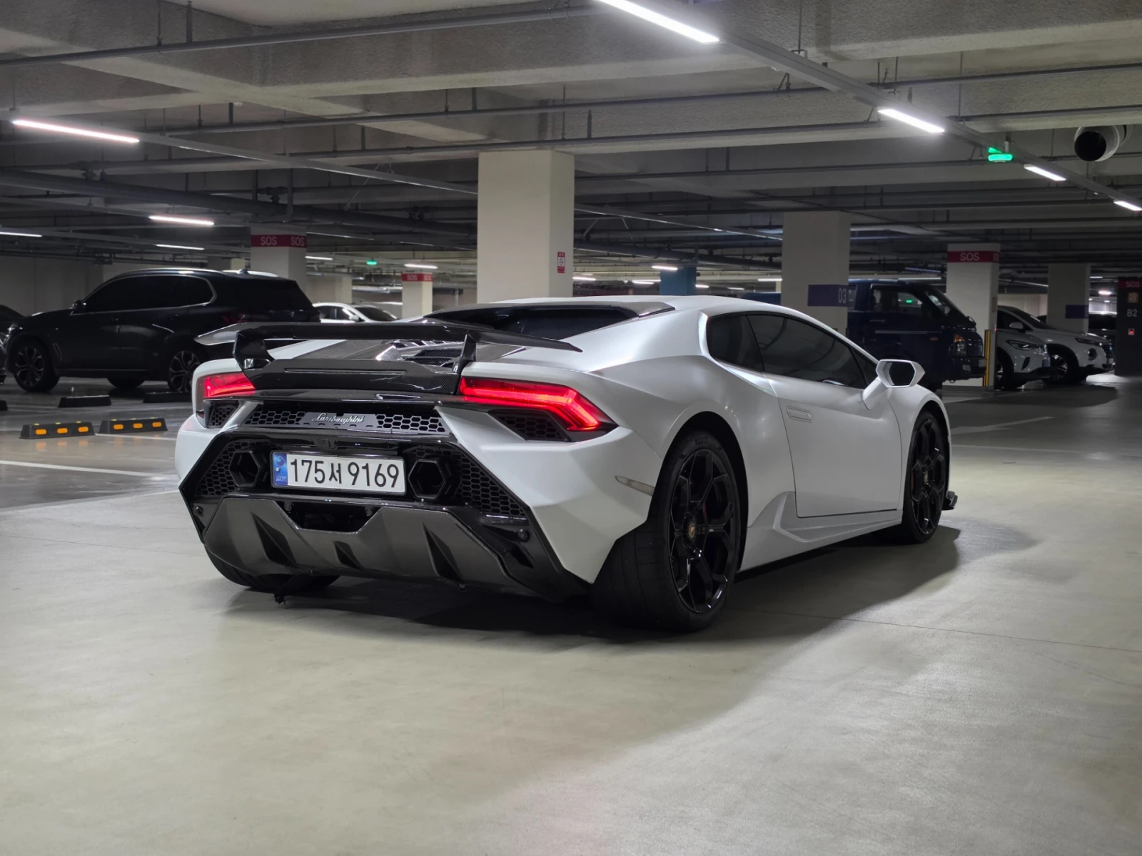 Lamborghini Huracan LP 610-4* PPF* TECHNIKA KIT* 29000KM* КРАЙНА ЦЕНА, снимка 3 - Автомобили и джипове - 54628786