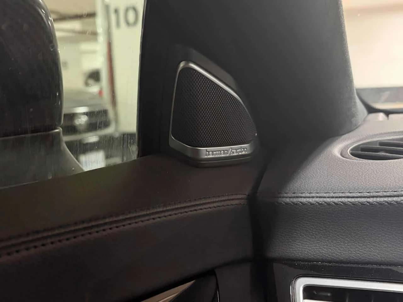Mercedes-Benz CLS 63 AMG S Model  CARFAX, снимка 10 - Автомобили и джипове - 54776599