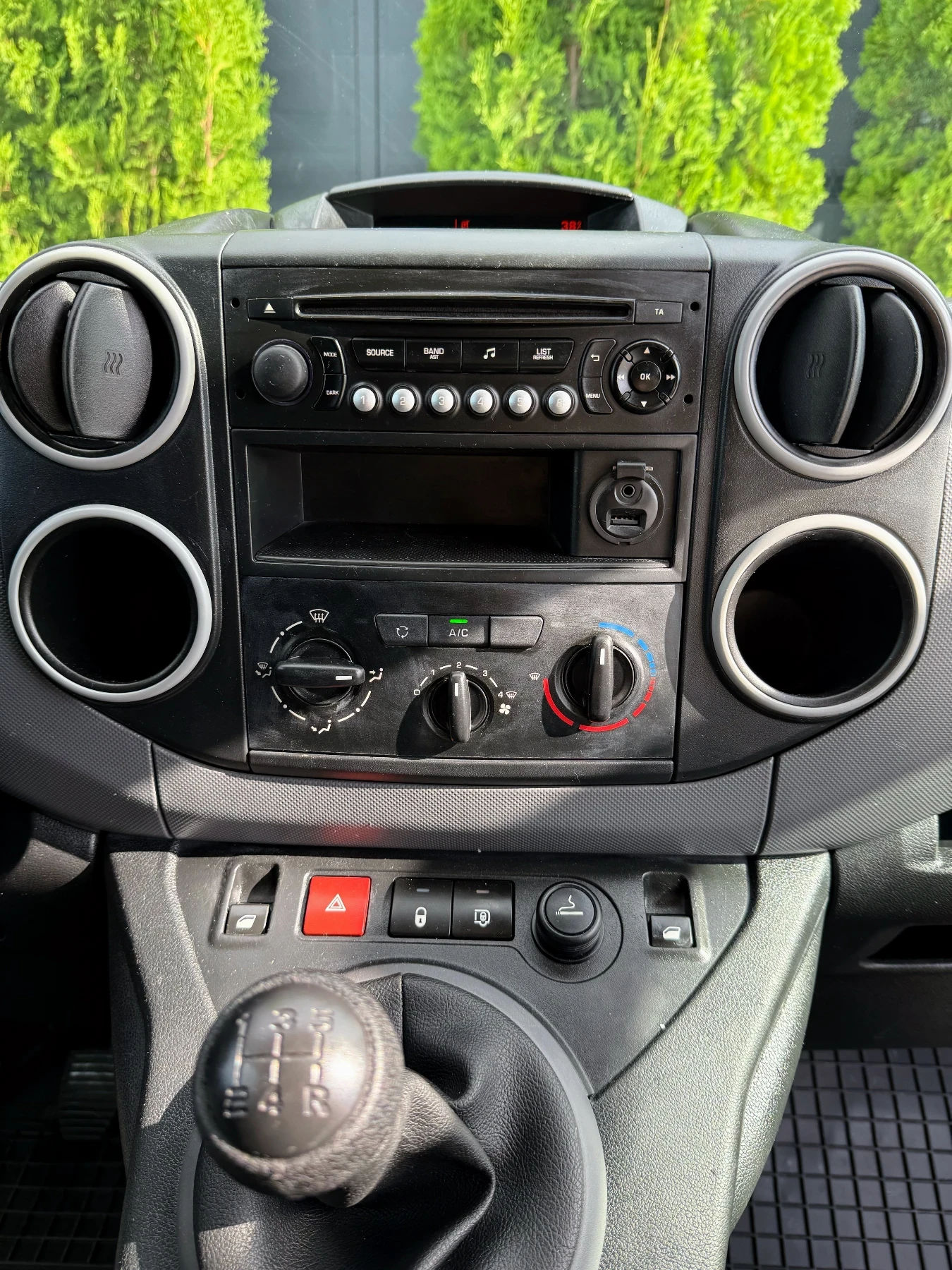 Peugeot Partner 1.6 HDI* 100HP* EURO-6�* ��������* * 3-������ | Mobile.bg � ����������� 11