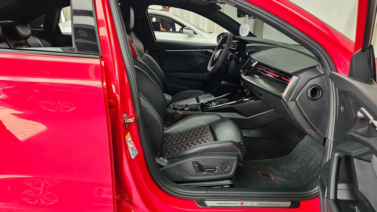 Audi Rs3 * 2.5TFSI* QUATTRO* , снимка 11 - Автомобили и джипове - 55094893