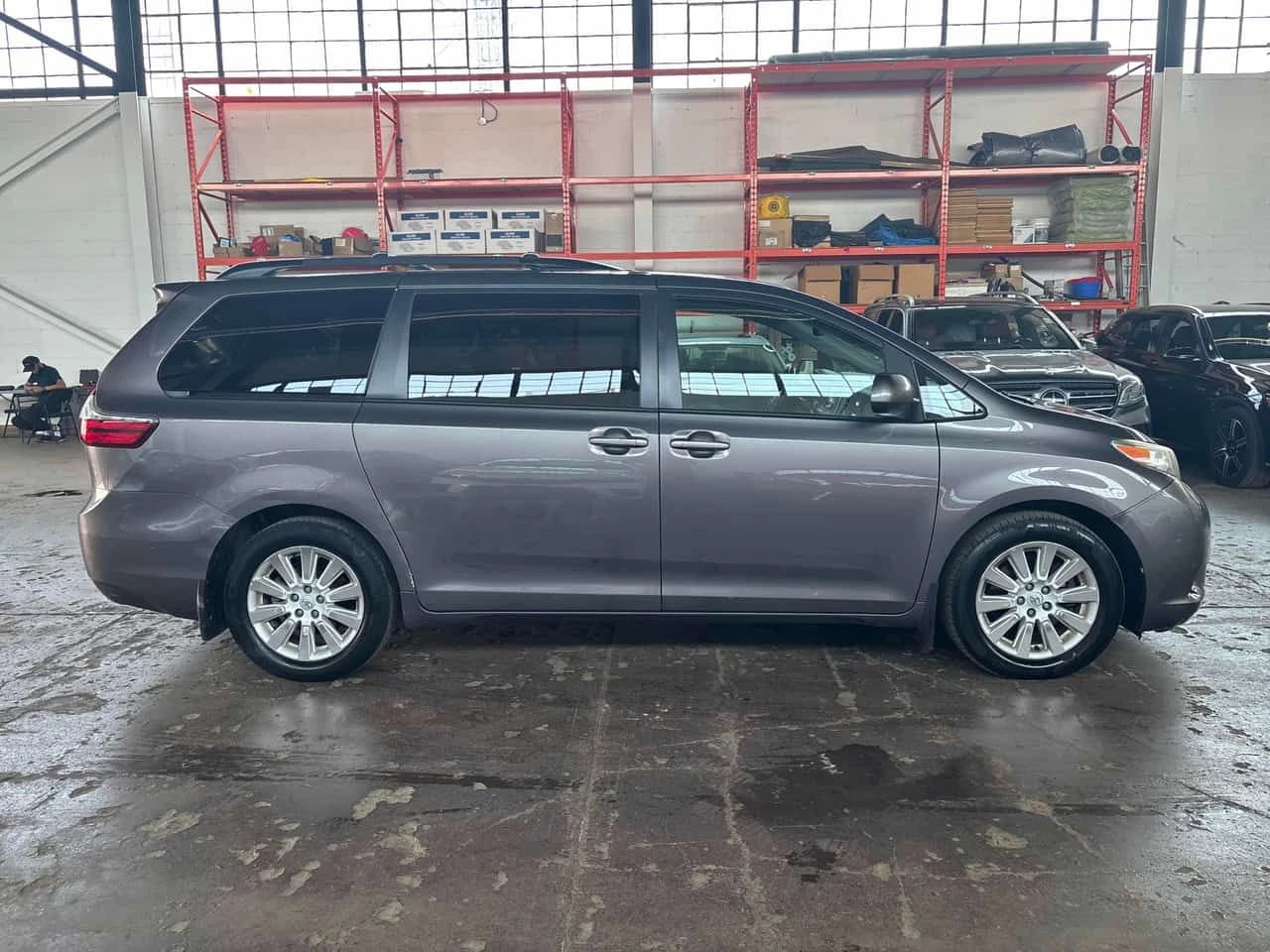Toyota Sienna * LE * АВТОКРЕДИТ БЕЗ ПЪРВОНАЧАЛНА ВНОСКА* , снимка 3 - Автомобили и джипове - 55282489