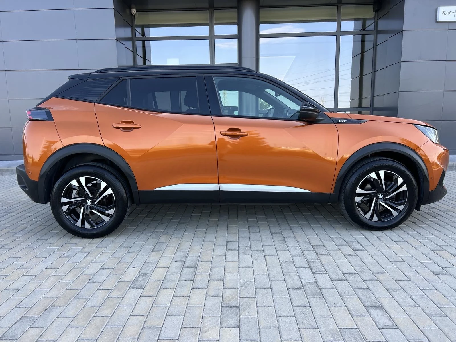 Peugeot 2008 * GT - PACK * 130 k.c. AUTOMATIC, снимка 4 - Автомобили и джипове - 55436722