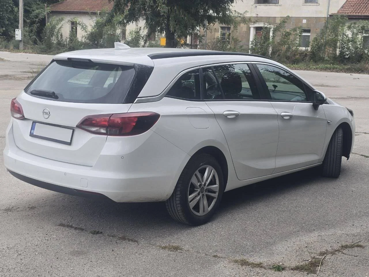 Opel Astra, снимка 2 - Автомобили и джипове - 56295811
