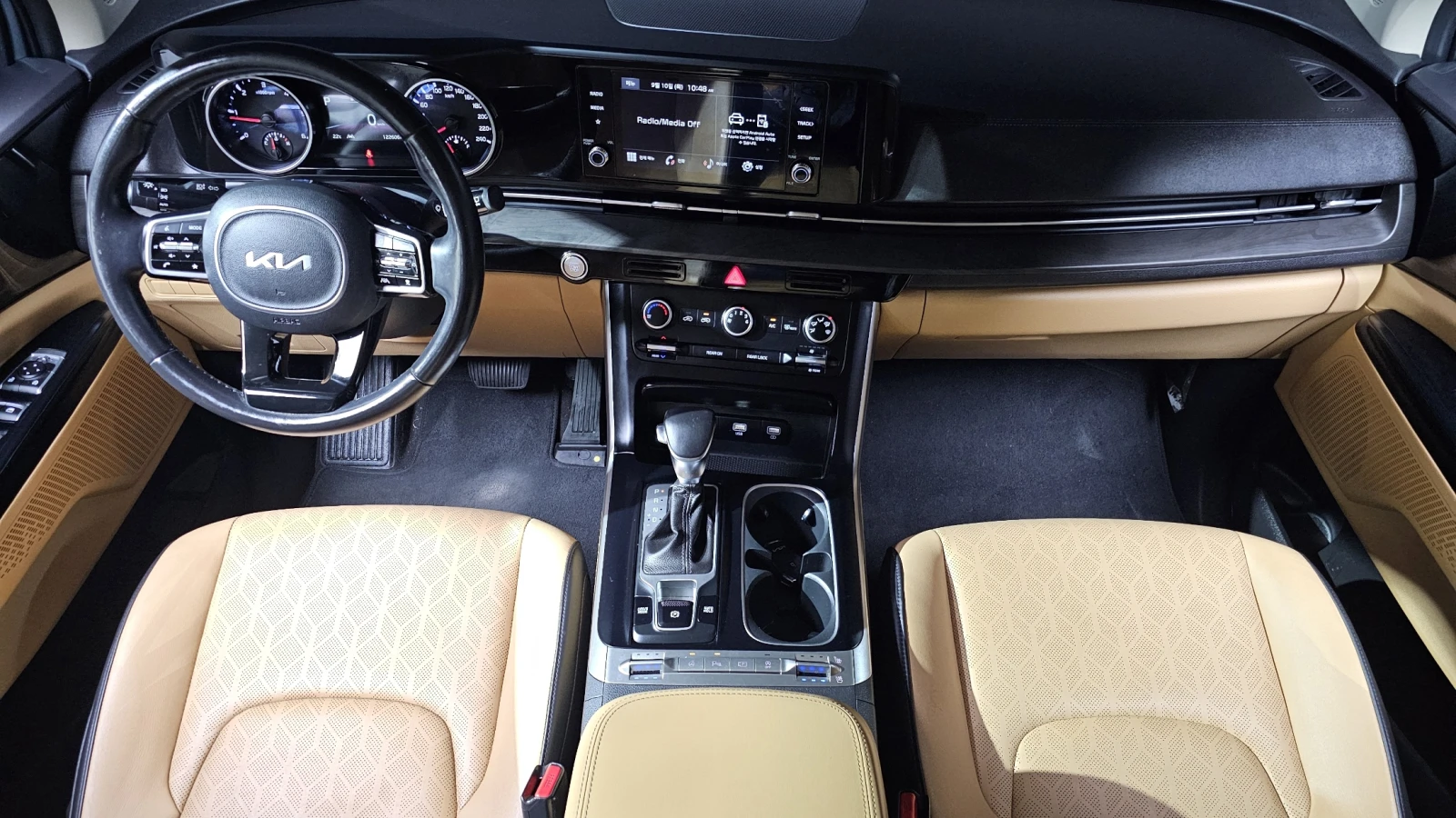 Kia Carnival 2.2* ПОДГРЕВ ВОЛАН* КРАЙНА ЦЕНА, снимка 7 - Автомобили и джипове - 56024737