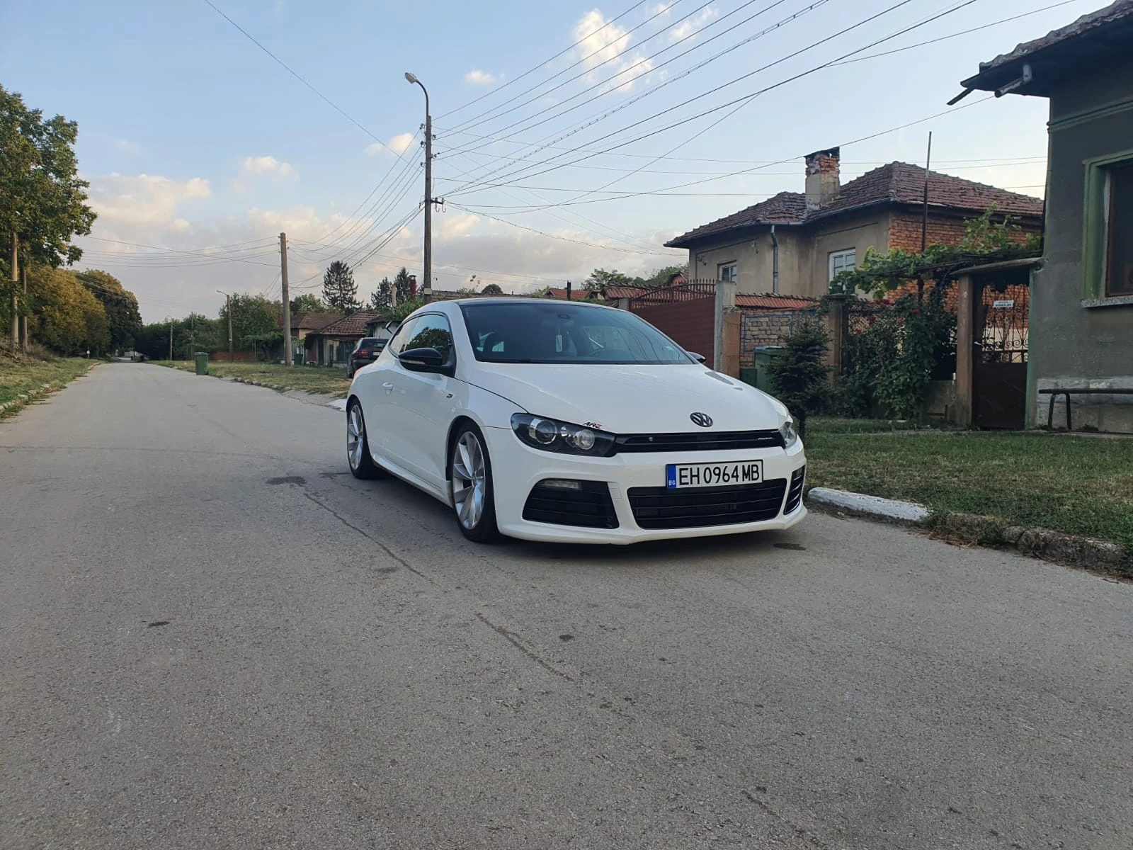 VW Scirocco R-Line 300кс.
