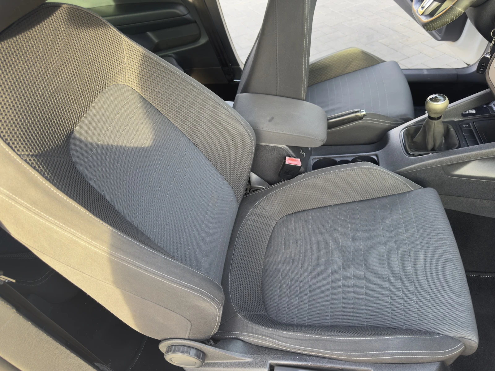 VW Scirocco R-Line 300кс., снимка 15 - Автомобили и джипове - 56403370