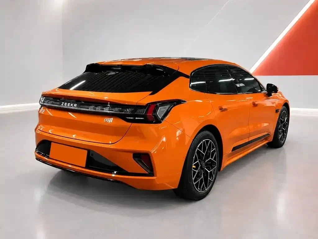 Zeekr 001, снимка 6 - Автомобили и джипове - 56730403