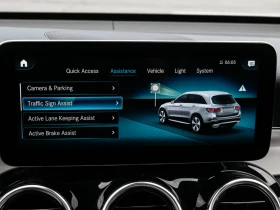 Mercedes-Benz GLC 300 AMG* 4MATIC* Distronic* Night Pkg* Панорама, снимка 12