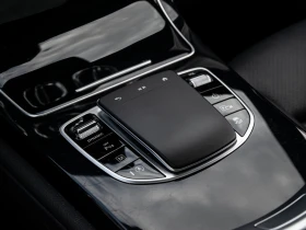 Mercedes-Benz GLC 300 AMG* 4MATIC* Distronic* Night Pkg* Панорама, снимка 16