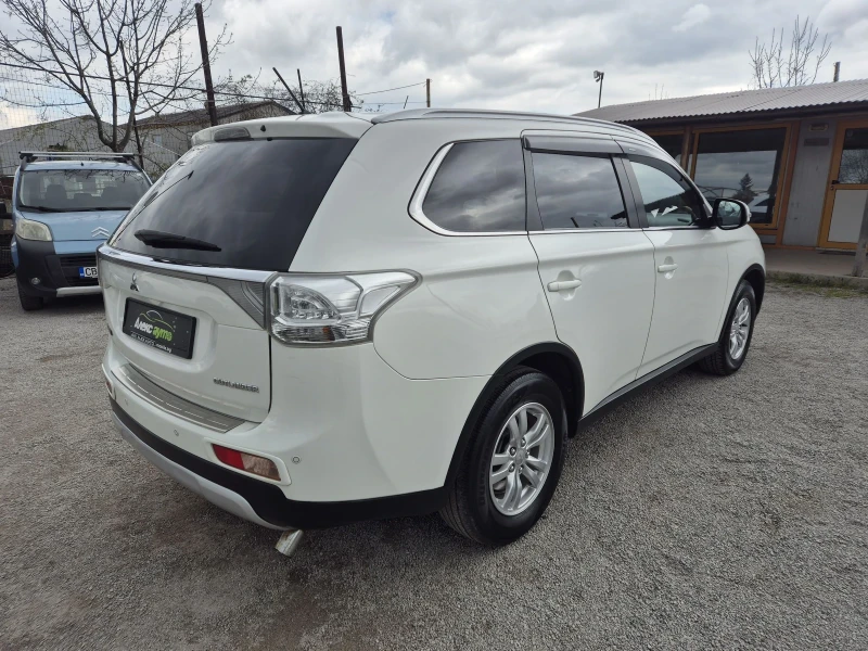 Mitsubishi Outlander 2.2DID///4х4///АВТОМАТИК , снимка 4 - Автомобили и джипове - 49939223