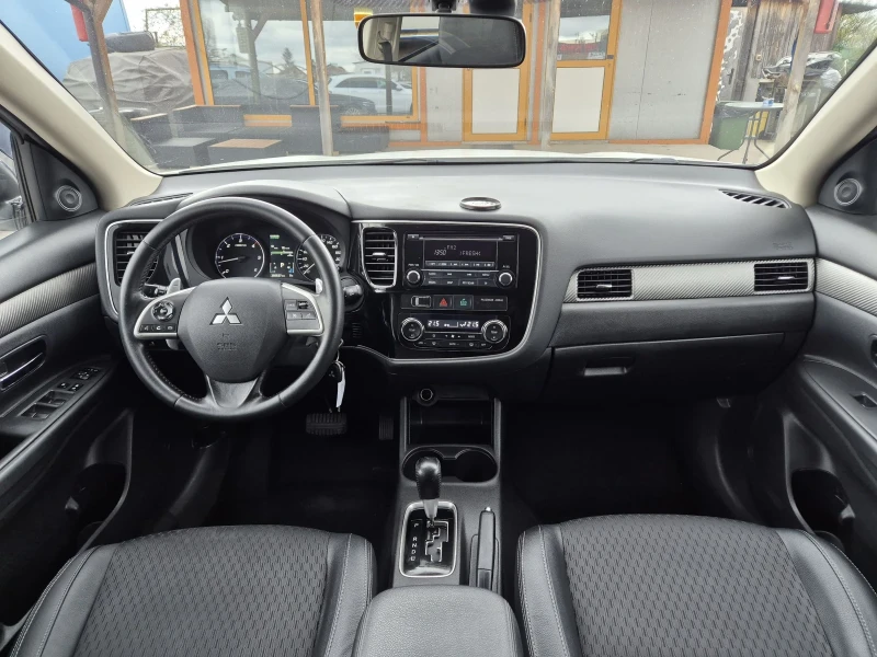 Mitsubishi Outlander 2.2DID///4х4///АВТОМАТИК , снимка 7 - Автомобили и джипове - 49939223