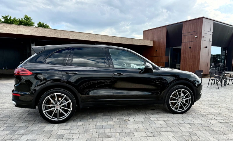 Porsche Cayenne 3.0D* PANORAMA, снимка 10 - Автомобили и джипове - 50392383