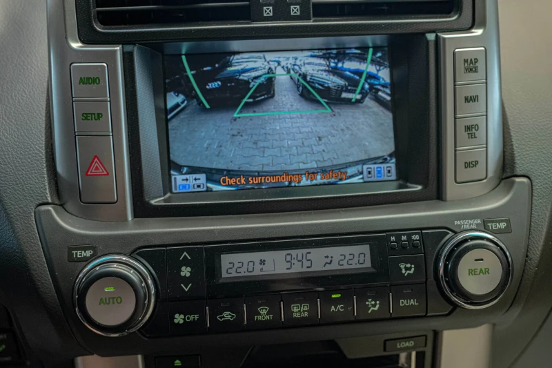 Toyota Land cruiser J150/3.0D-4D/60Anniversary/Камера/Подгрев/Luxury, снимка 14 - Автомобили и джипове - 51450818