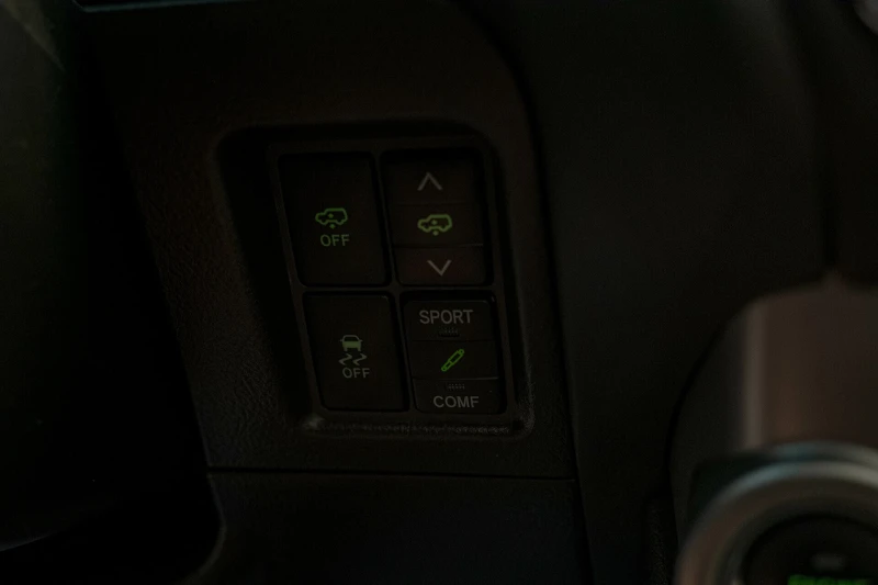 Toyota Land cruiser J150/3.0D-4D/60Anniversary/Камера/Подгрев/Luxury, снимка 15 - Автомобили и джипове - 51450818