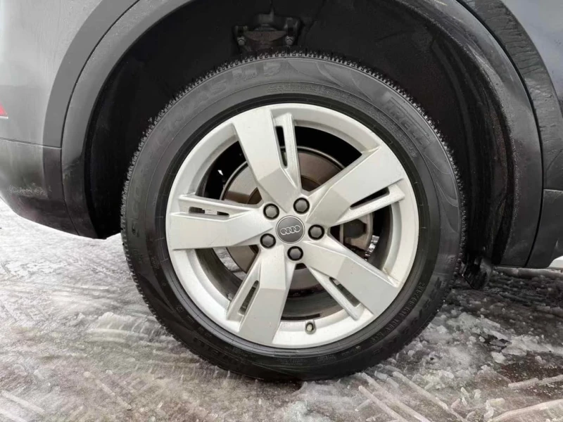Audi Q5 * Technik * CARFAX * ЦЕНА ДО БГ, снимка 11 - Автомобили и джипове - 53200044