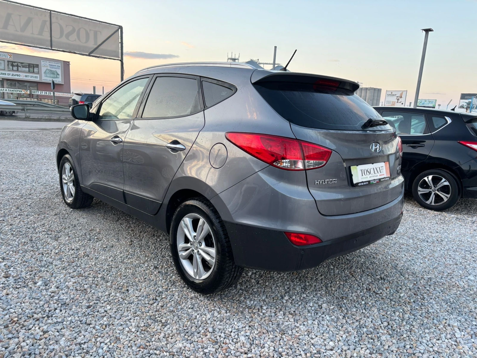 Hyundai IX35 1.7crdi* Кожа* Подгрев* Напълно обслужена* Euro 5 - изображение 3