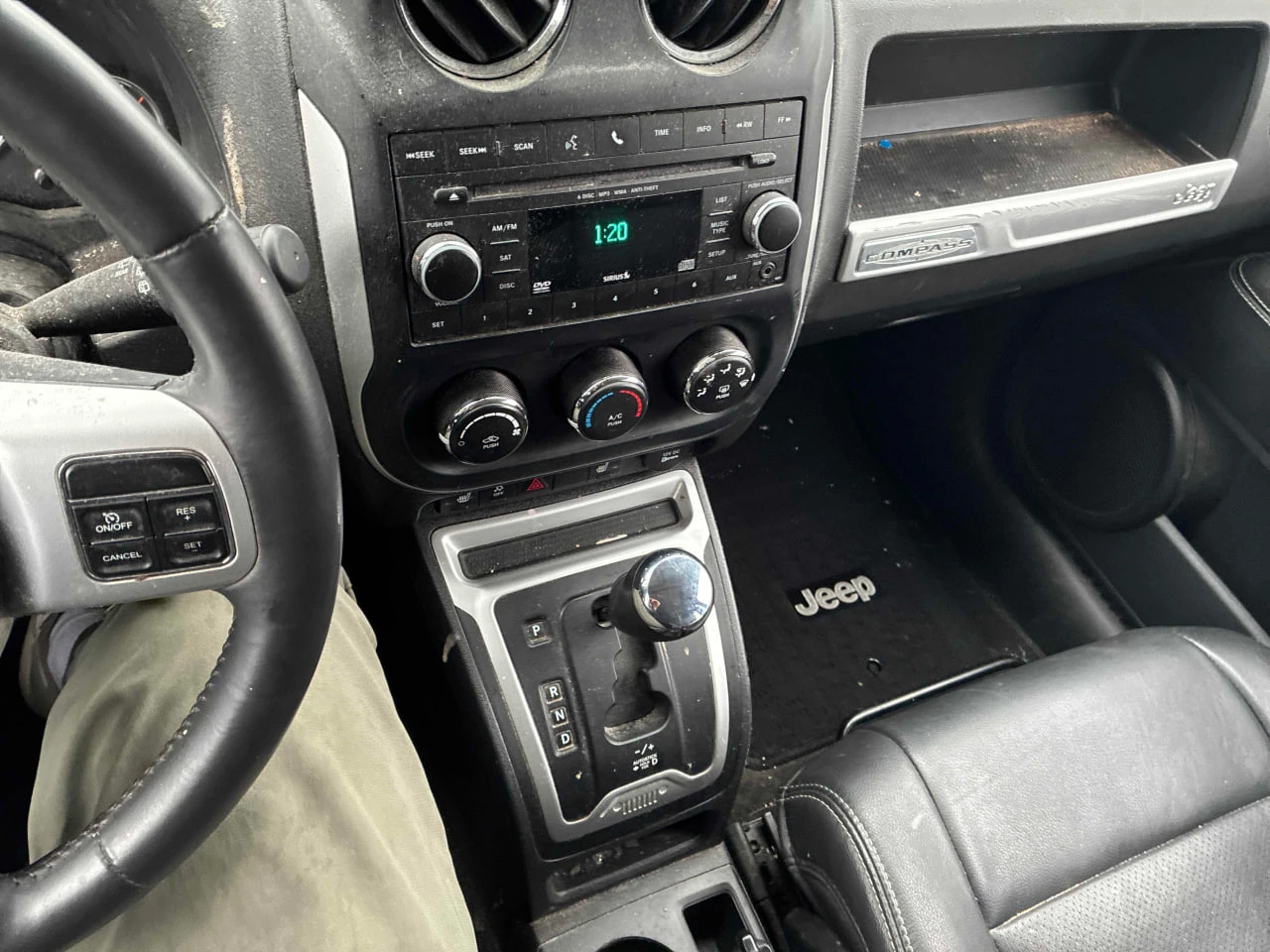 Jeep Compass CARFAX* АВТОФИНАНСИРАНЕ* БЕЗ ПЪРВОНАЧАЛНА ВНОСКА*  - изображение 8