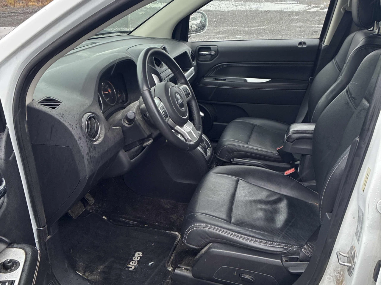 Jeep Compass CARFAX* АВТОФИНАНСИРАНЕ* БЕЗ ПЪРВОНАЧАЛНА ВНОСКА*  - изображение 5